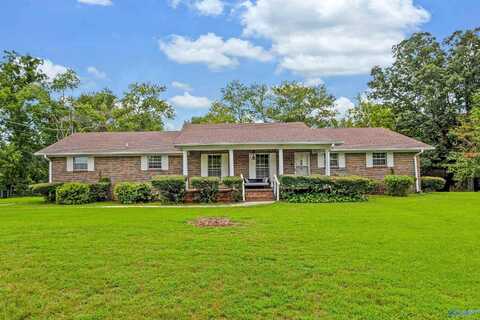 226 6th Street SW, Arab, AL 35016