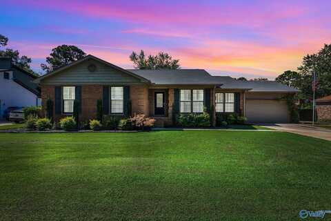 1411 Regency Blvd SE, Decatur, AL 35601