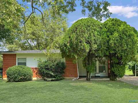 2240 Kamis Circle NW, Huntsville, AL 35810
