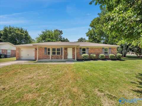 1201 Count Mallard Drive SE, Decatur, AL 35601
