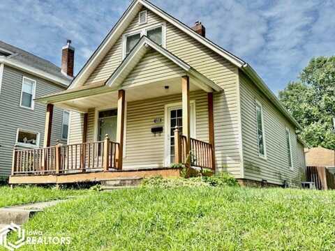 1225 S 10th Street, Burlington, IA 52601