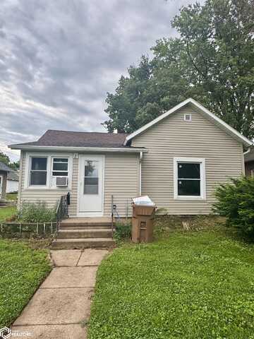 512 1st Avenue, Audubon, IA 50025