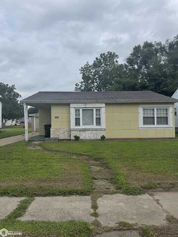 2423 Avenue G, Fort Madison, IA 52627