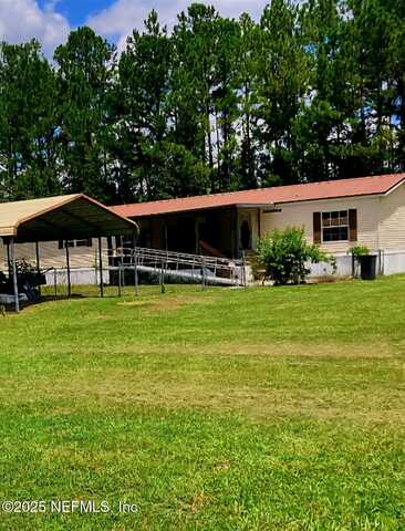 149 LITZELL Road, Interlachen, FL 32148