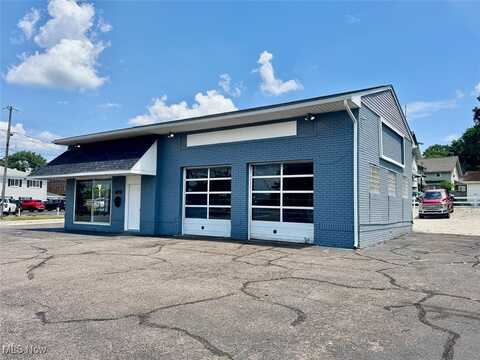 575 Canton Road, Akron, OH 44312