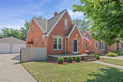 17109 Sedalia Avenue, Cleveland, OH 44135