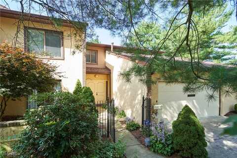 1807 Brookwood Drive, Akron, OH 44313