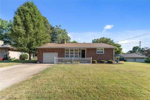 24 David Avenue NE, Massillon, OH 44646