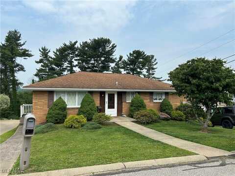369 Westwood Drive, Steubenville, OH 43953