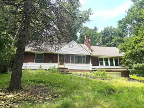 5194 Black Road, Richfield, OH 44141