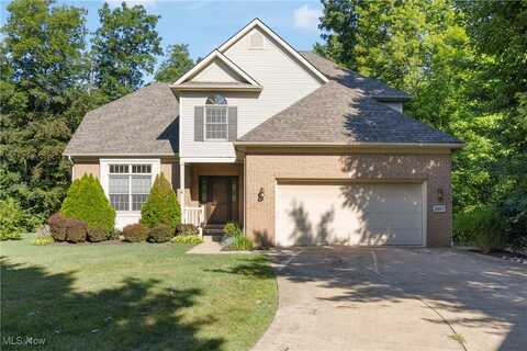2967 Chaderton Circle NW, North Canton, OH 44720