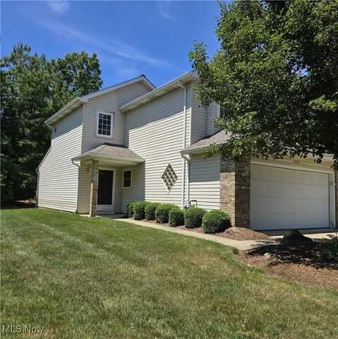 15759 Roxboro Drive, Middleburg Heights, OH 44130