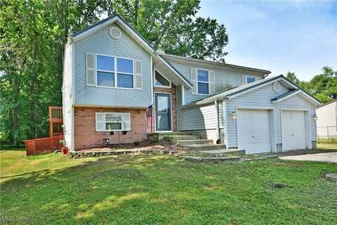 238 Raymond Avenue NW, Champion, OH 44483