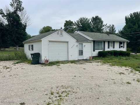 8023 Columbus Road NE, Louisville, OH 44641