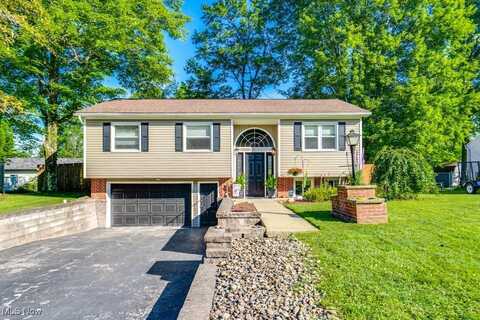 2847 Malibu Drive SW, Warren, OH 44481
