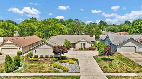21490 Meadows Edge Lane, Strongsville, OH 44149