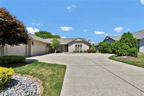 21490 Meadows Edge Lane, Strongsville, OH 44149