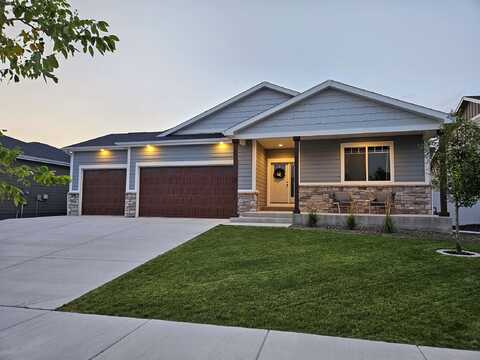 5604 Opal Dr, Cheyenne, WY 82009