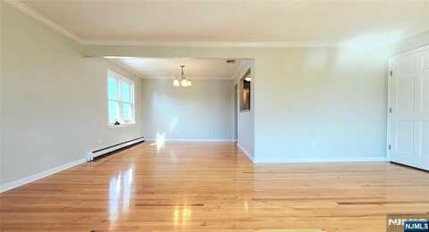 24 Gall Avenue 2, Elmwood Park, NJ 07407