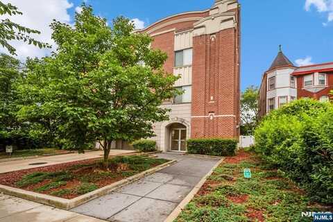 25 Duncan Avenue 210, Jersey City, NJ 07304