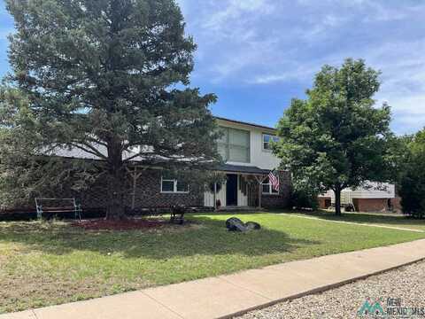1701 Courtland Circle, Clovis, NM 88101