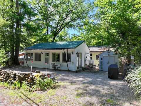 123 Baxter Lake Drive, Rochester, NH 03867