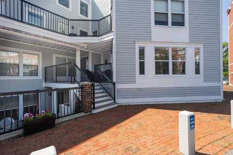 33 Deer Street, Portsmouth, NH 03801
