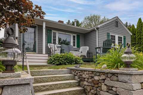 7 Piscataqua Street, New Castle, NH 03854