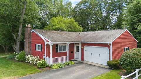 13 Wayside Drive, Bedford, NH 03110