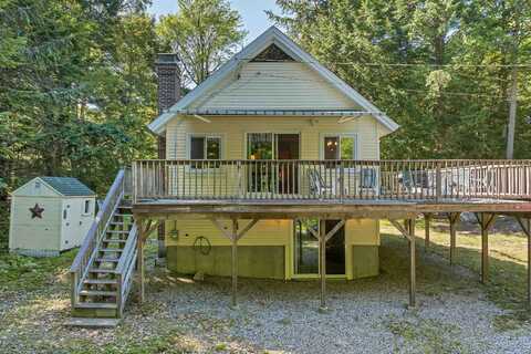 12 Valley Road, CTR Tuftnboro, NH 03816