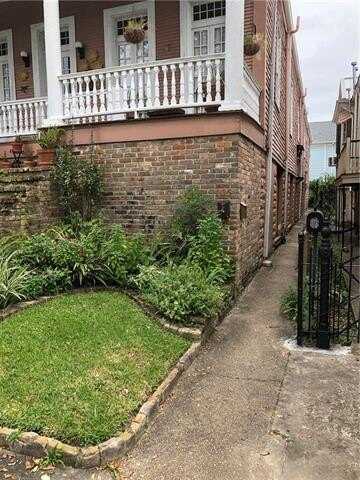 105 SHERWOOD FOREST Drive, New Orleans, LA 70119