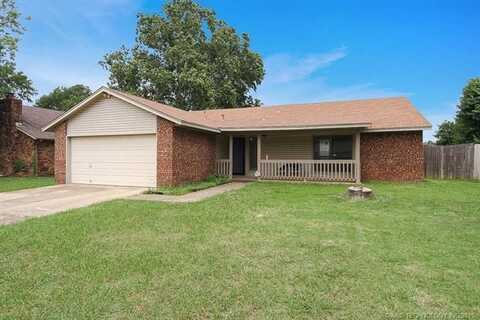 10707 E 98th Street N, Owasso, OK 74055