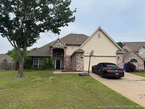 908 S Umbrella Circle, Broken Arrow, OK 74012