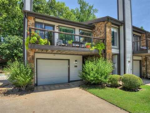 1521 S Riverside Drive, Tulsa, OK 74119