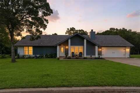 1613 Kingsway Street, Sapulpa, OK 74066