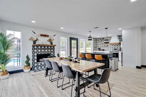 6440 Knoll Ridge Drive, Dallas, TX 75249