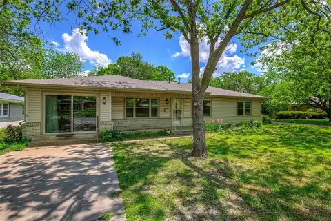 2506 Washington Street, Commerce, TX 75428