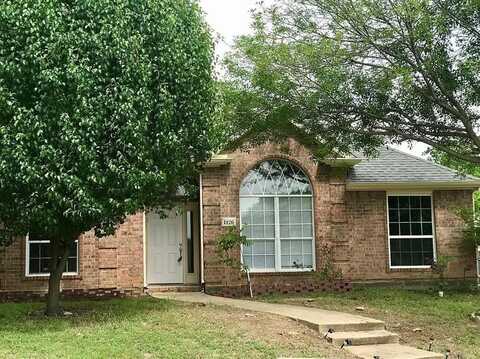 1126 Woodway Drive, Garland, TX 75042