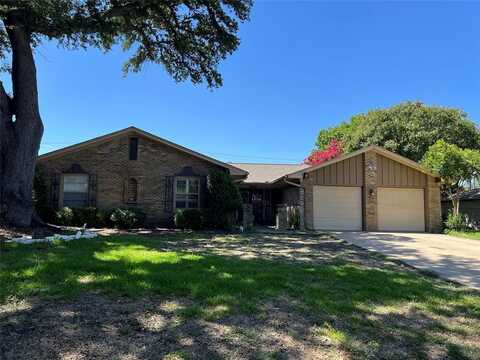 802 Brookhurst Drive, Richardson, TX 75080