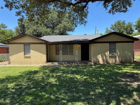 8552 Gibbs Drive, White Settlement, TX 76108