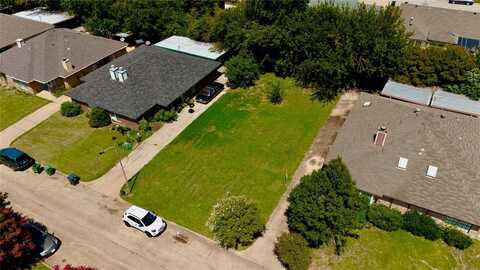 2421 Summer Place Drive, Arlington, TX 76014