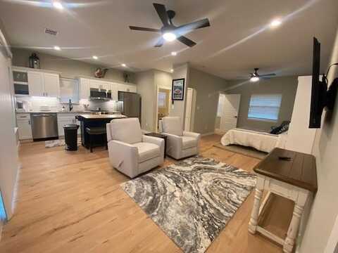 922 Cove Trail, Little Elm, TX 75068