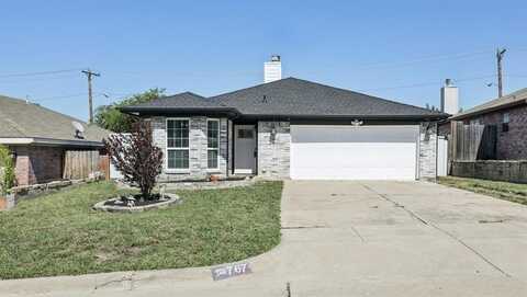 767 Deauville Circle E, Fort Worth, TX 76108