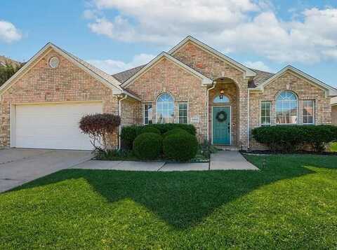 5893 Echo Bluff Drive, Haltom City, TX 76137