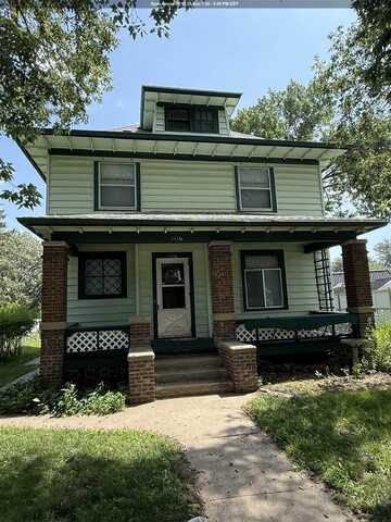 1116 S GLASS ST, Sioux City, IA 51106