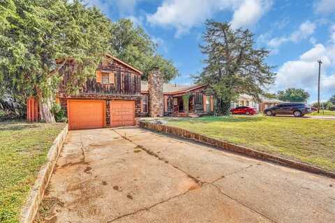913 E Sycamore, Altus, OK 73521