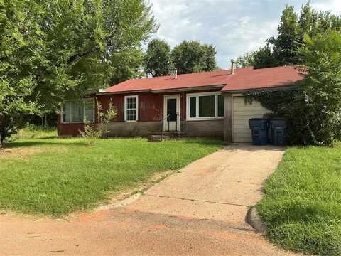 1025 Elmwood Drive, Guthrie, OK 73044