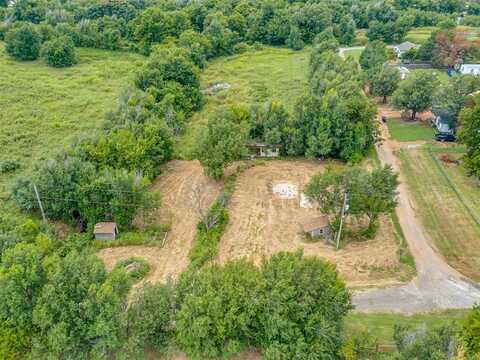 305 SE 2nd Street, Minco, OK 73059