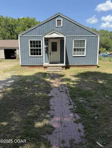 204 E 18th Street Street, Baxter Springs, KS 66713