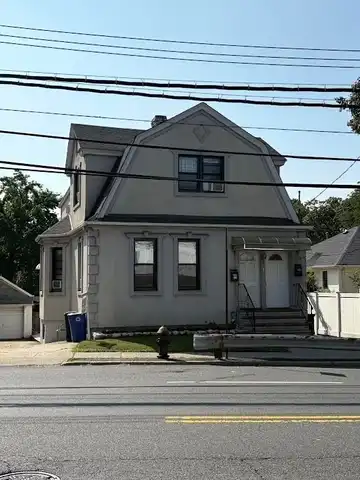 1250 Richmond Road, Staten Island, NY 10304